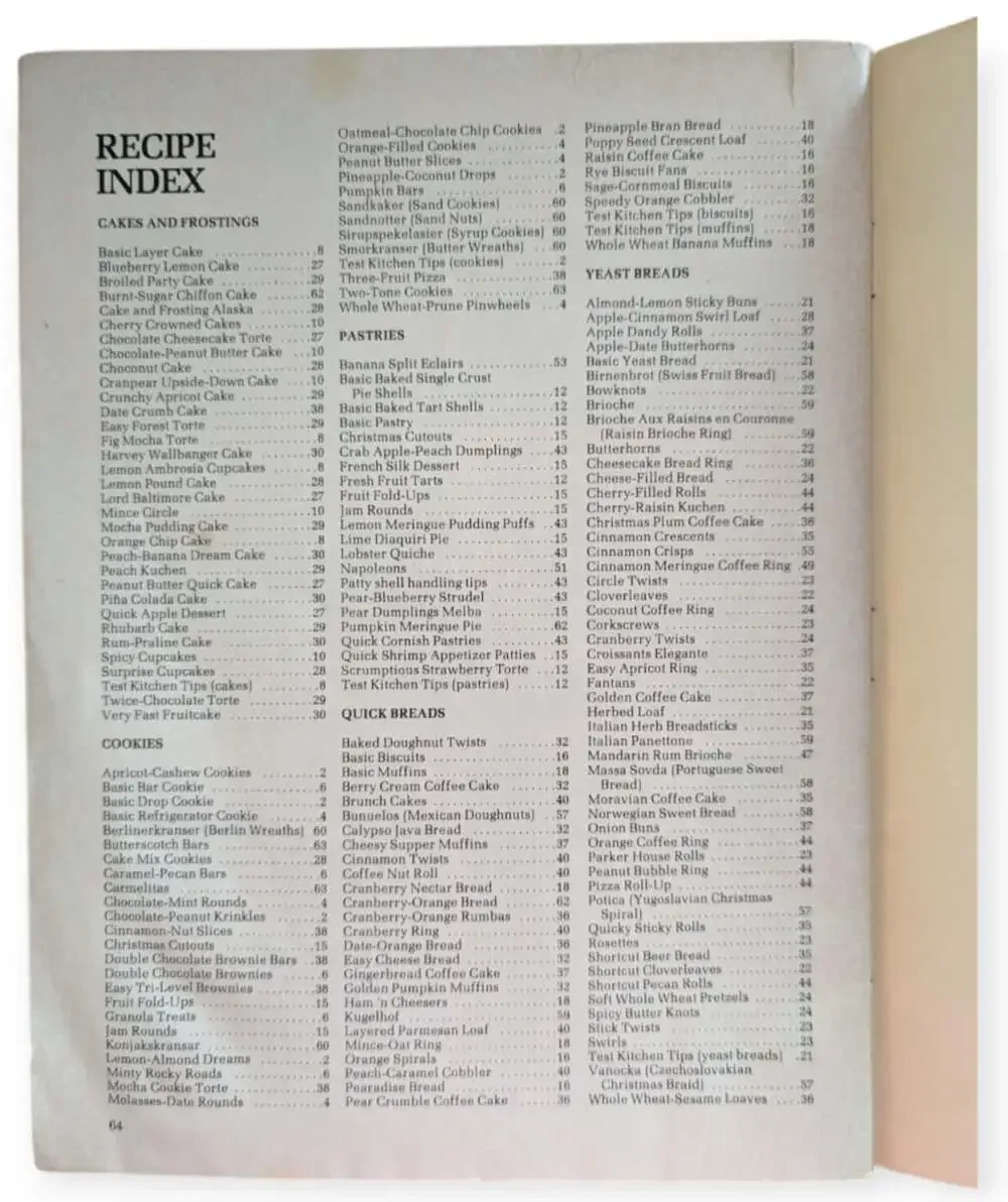 Treasury of Baking Recipes Paperback Copyright 1986